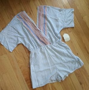 NEW Short Sleeved Backless V-Neck Summer Romper